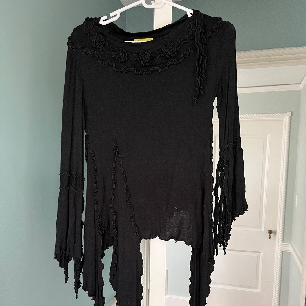 Artsy unique top